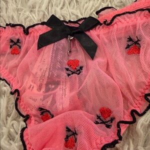 NWT Rare VTG 2010 Victoria’s Secret Sexy Little Things Key Charm Small